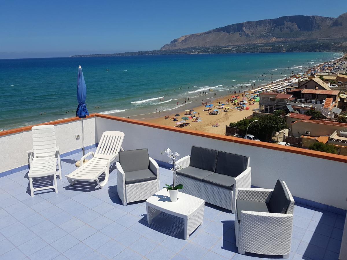 Le Palme Vacanze Trappeto  Exteriör bild